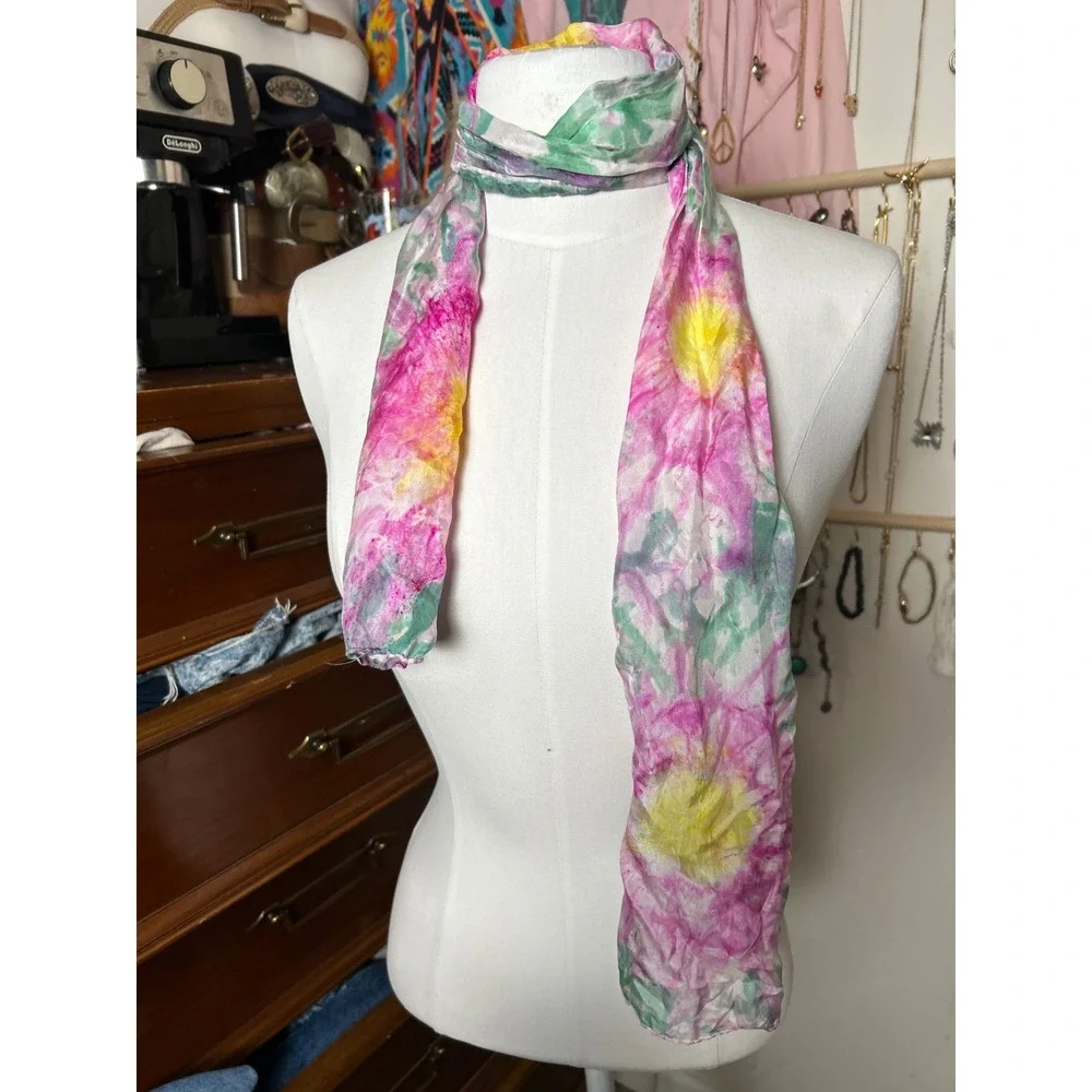 Unbranded lightweight scarf